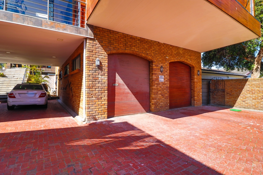 6 Bedroom Property for Sale in Welgelegen Western Cape